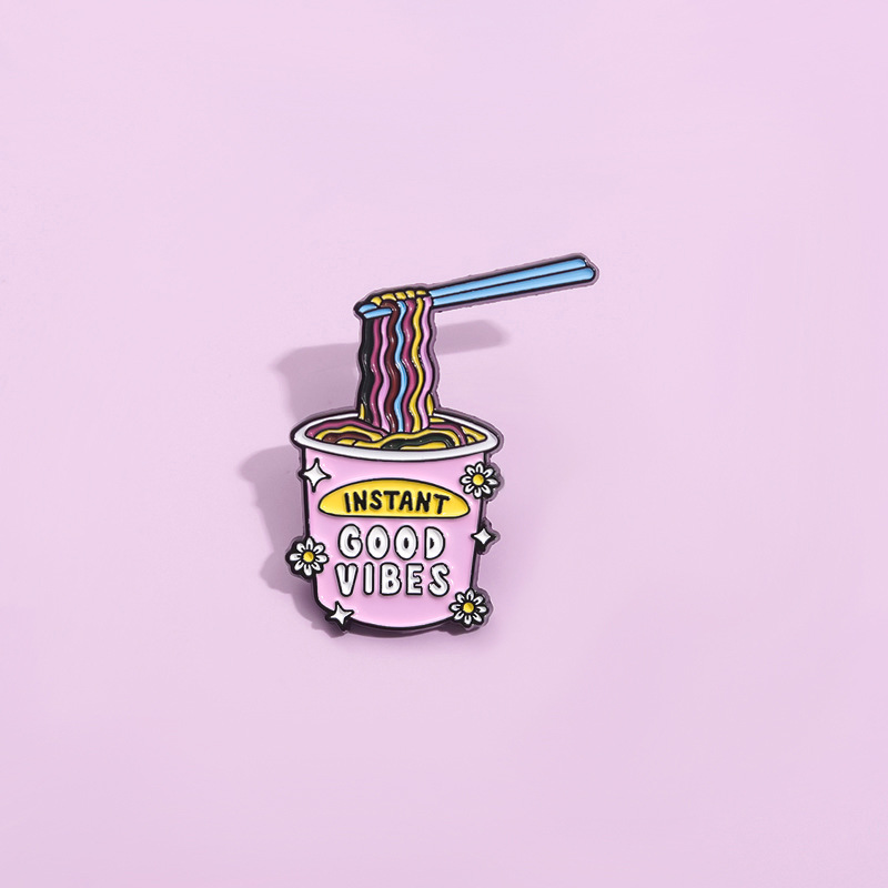 Embroidery Initials - 긍정적인 에너지와 성격에 대한 명언이 있는